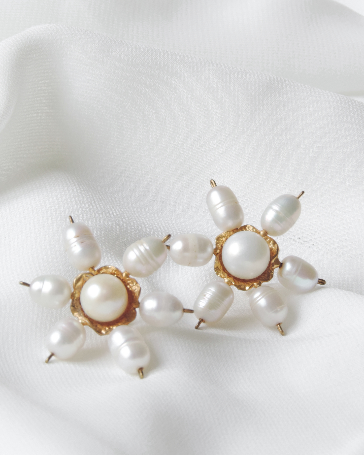 Perle star earrings