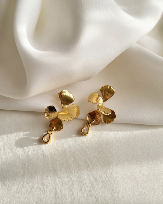 Valentine crystal drop earrings