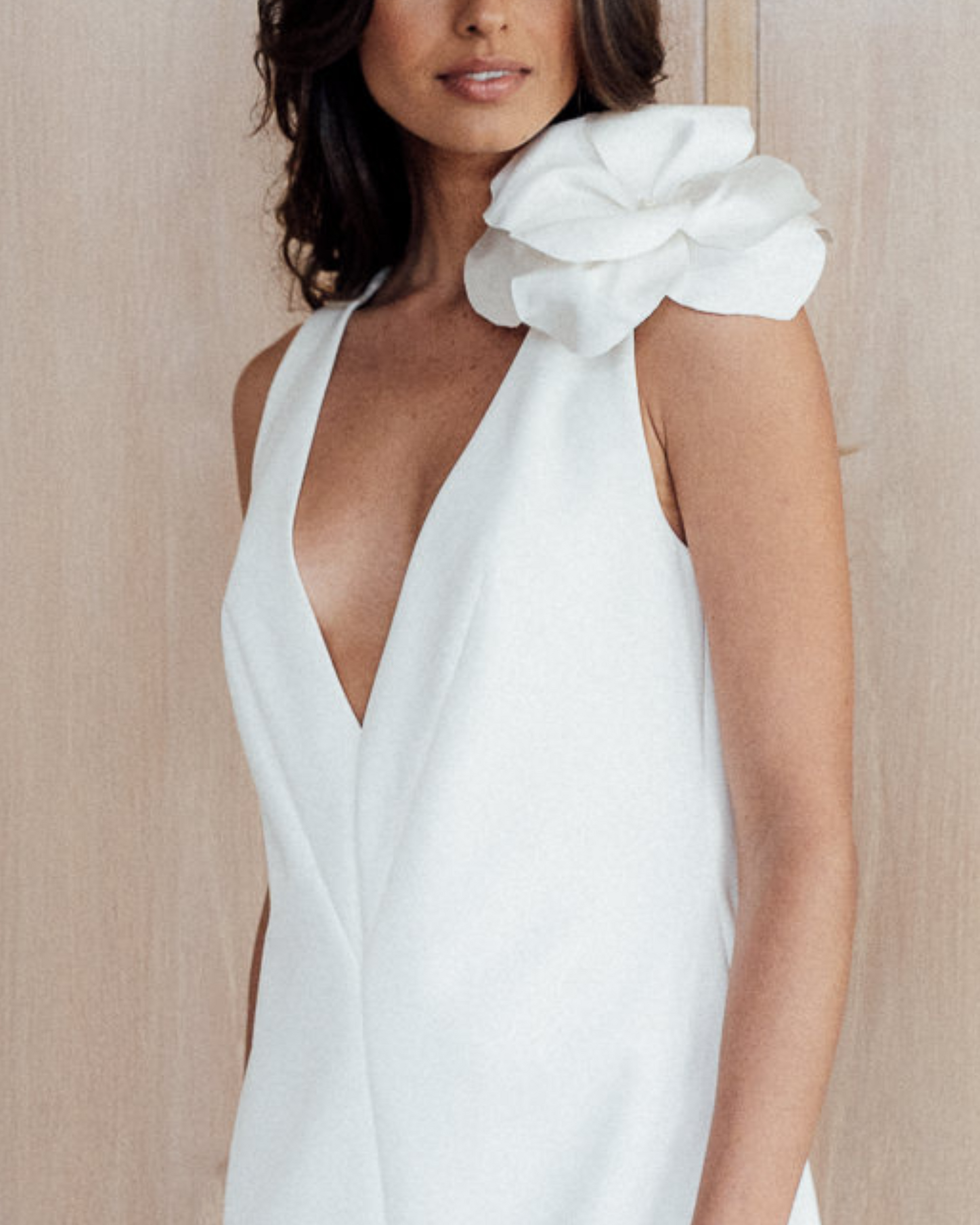 Magnolia brooch deals